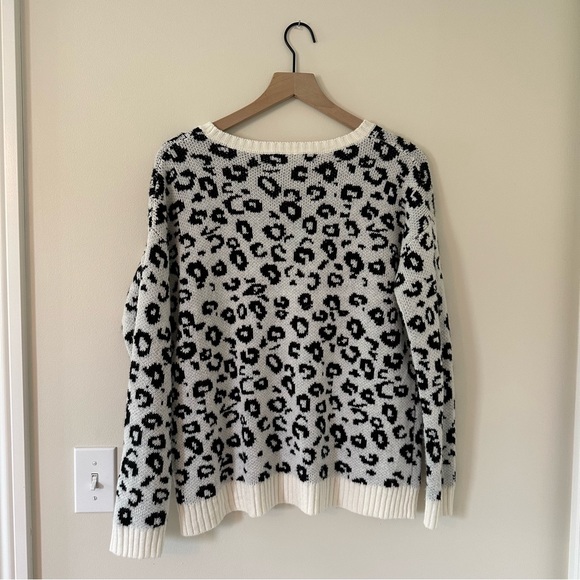F21 CHEETAH SWEATER! - Picture 4 of 4